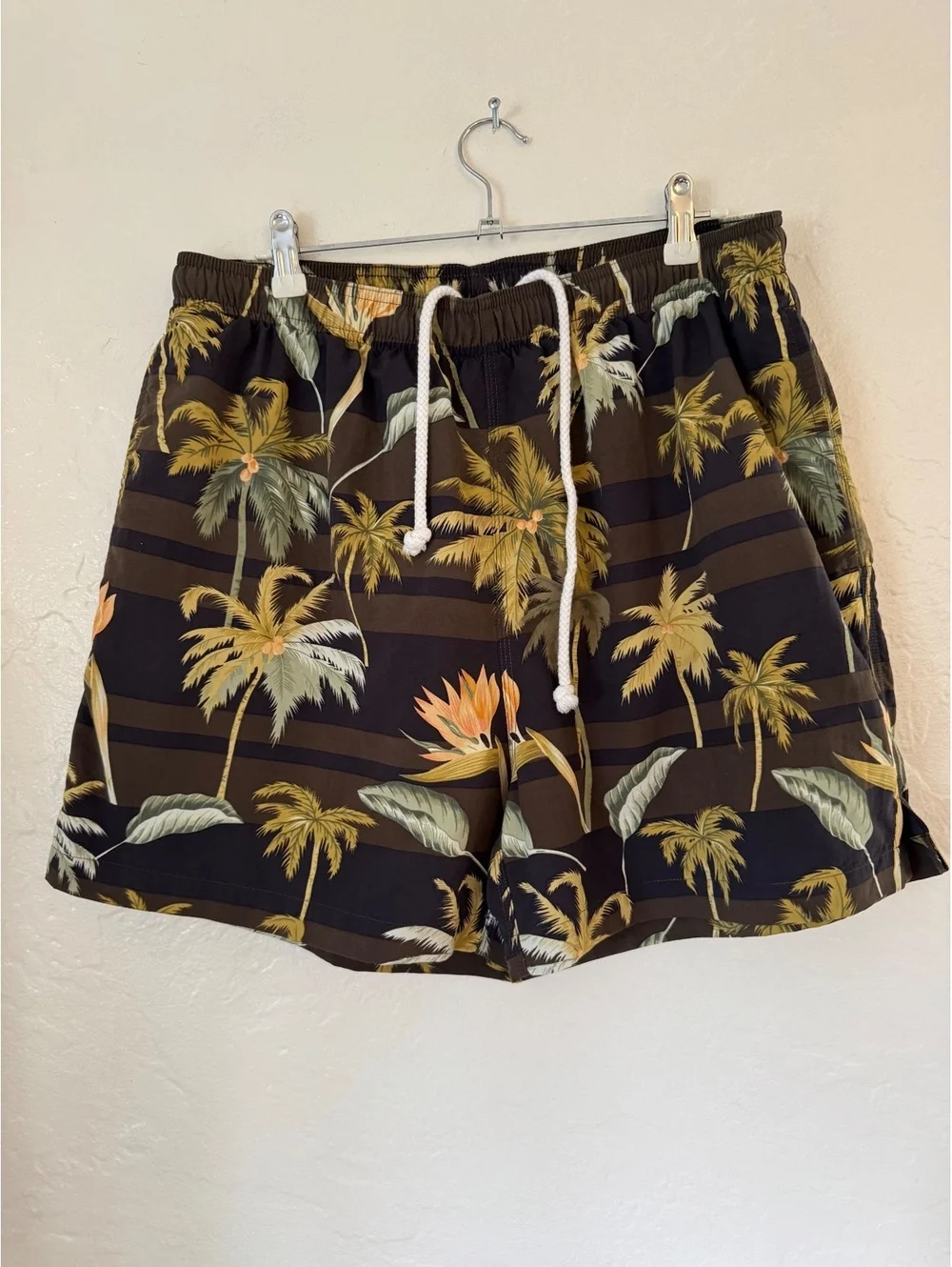 Tommy Bahama Men’s Tropical Swim Trunks Size M